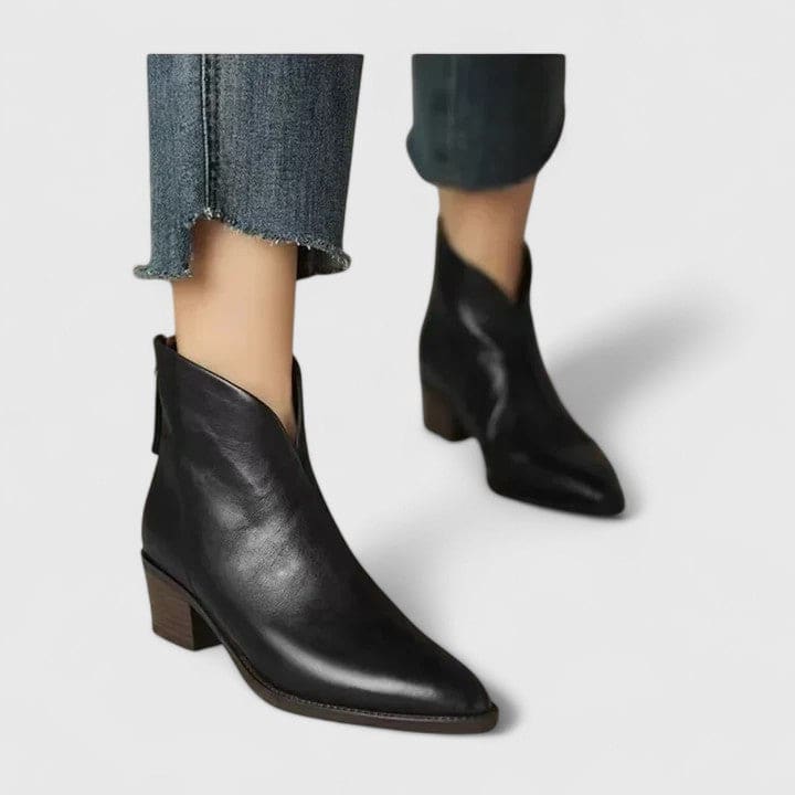Bethany | Ankle Boots with Classic Block Heel and Side Zip Detail