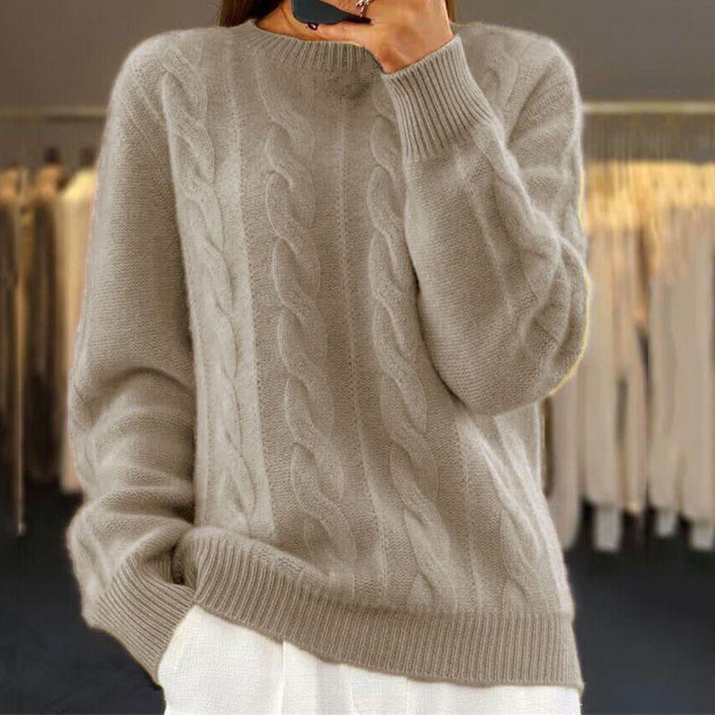 Maureen | Cable Knit Jumper with Relaxed Fit and Ribbed Neckline