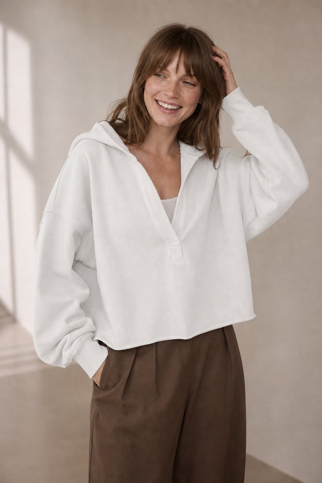 Pamela | cropped hoodie with collared neckline and relaxed fit