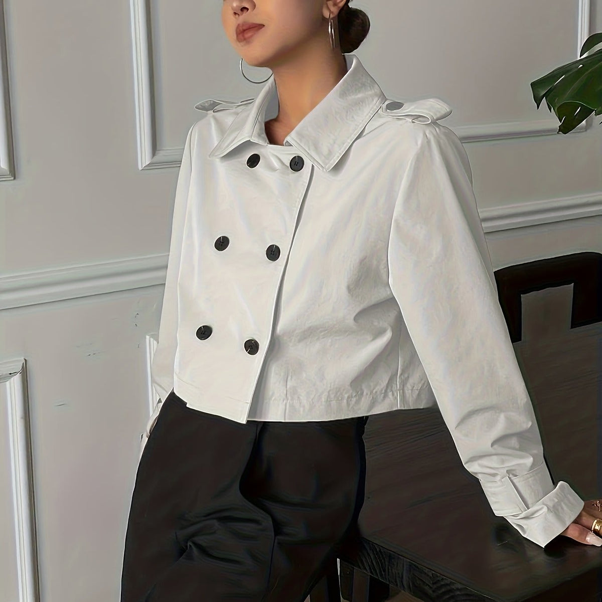 Sarah | Double-Breasted Cropped Jacket with Epaulettes and Notch Lapel