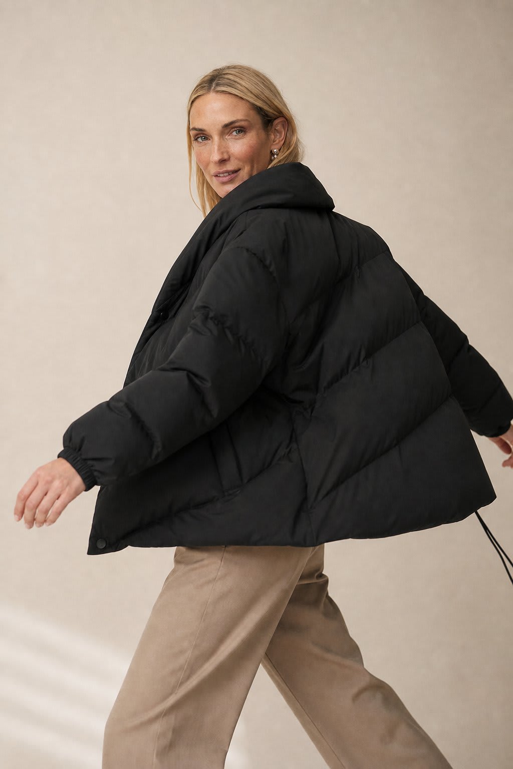 Valerie | hooded quilted puffer jacket with cropped relaxed fit