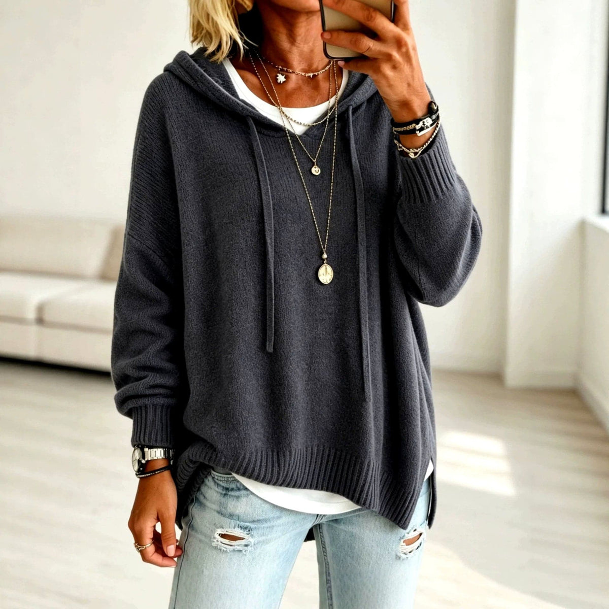 Jenna | Red hooded knit pullover with drawstring and side slits
