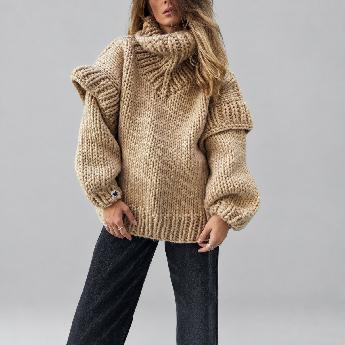 Alice | Chunky knit oversized turtleneck sweater in blue
