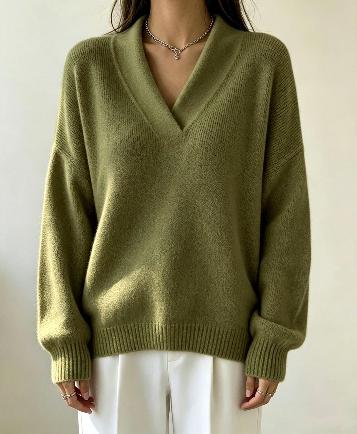 Georgina | Oversized pink v-neck knit sweater with ribbed trims