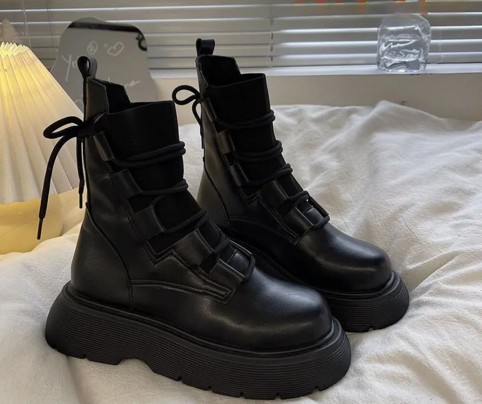 Maureen | Platform Combat Boots with Lace-Up Closure and Chunky Sole
