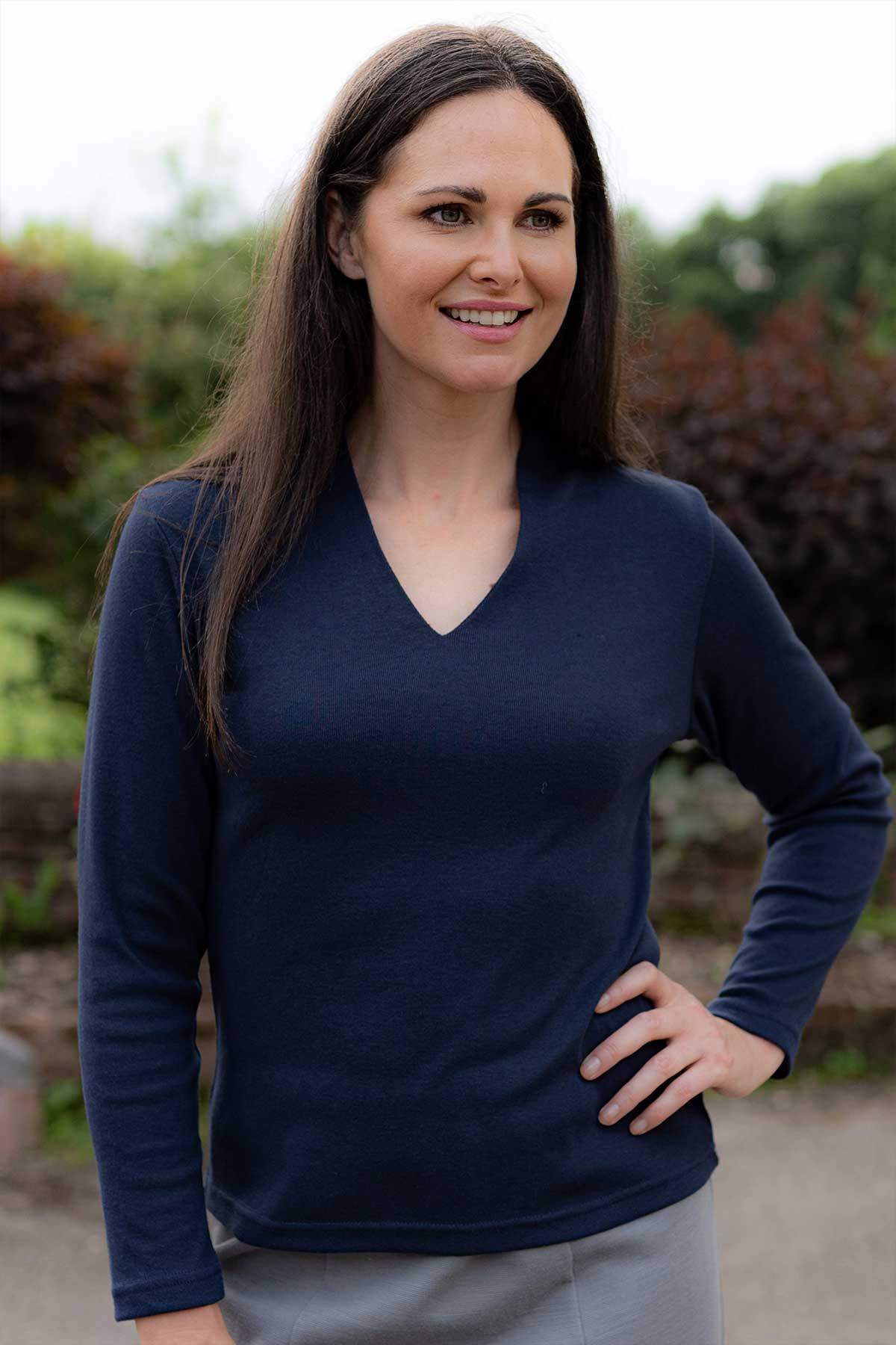 Freya | Navy v-neck long sleeve top for women