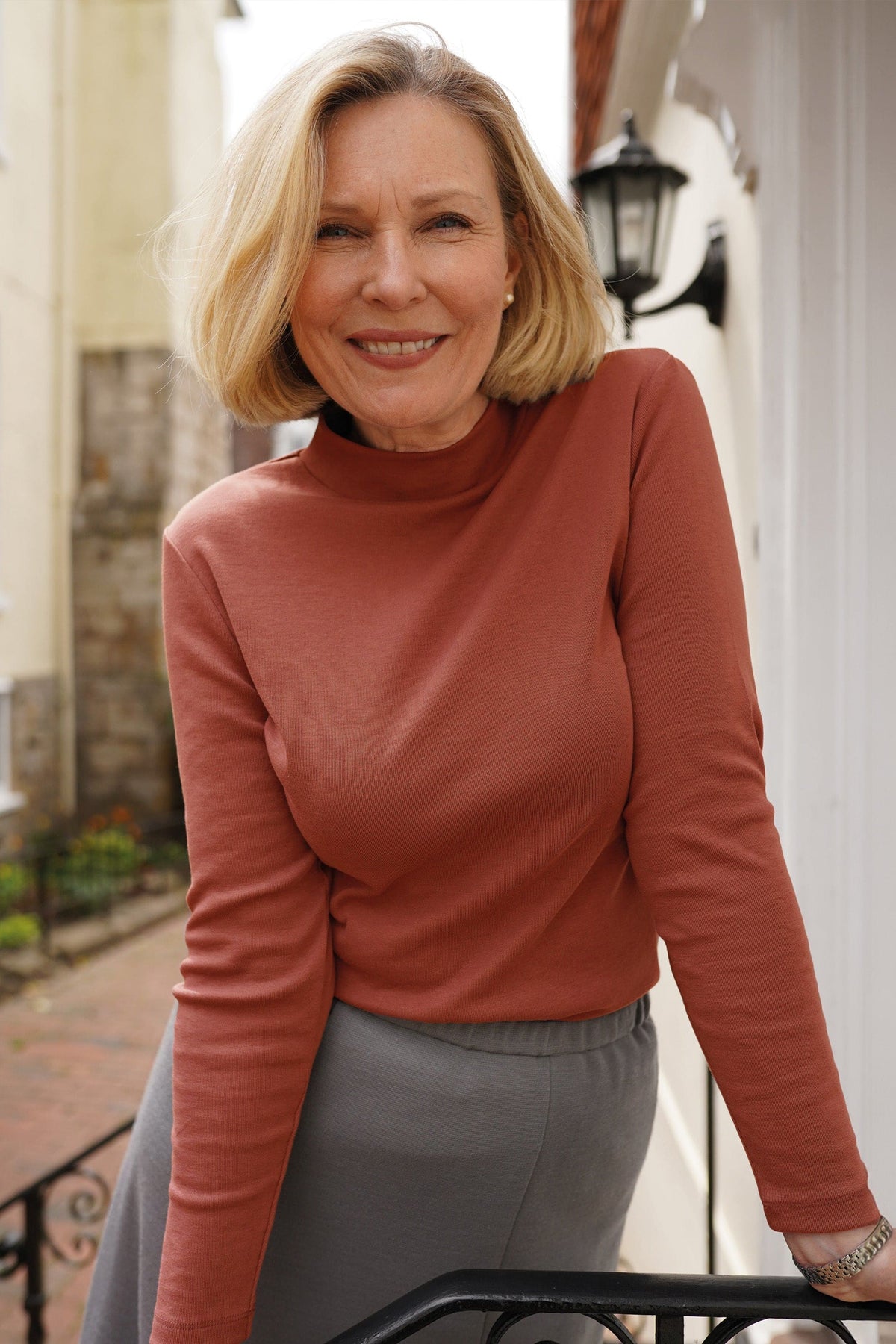 Patricia | Long sleeve mock neck top in burgundy