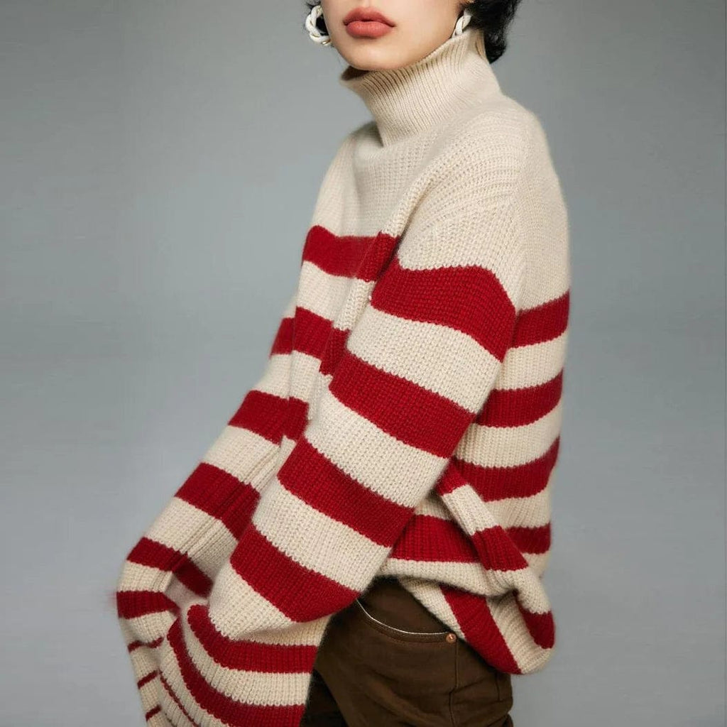A model wears a striped turtleneck sweater with long sleeves and a relaxed silhouette._4
